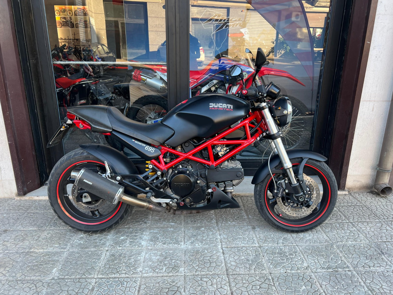 Ducati Monster 695 2007