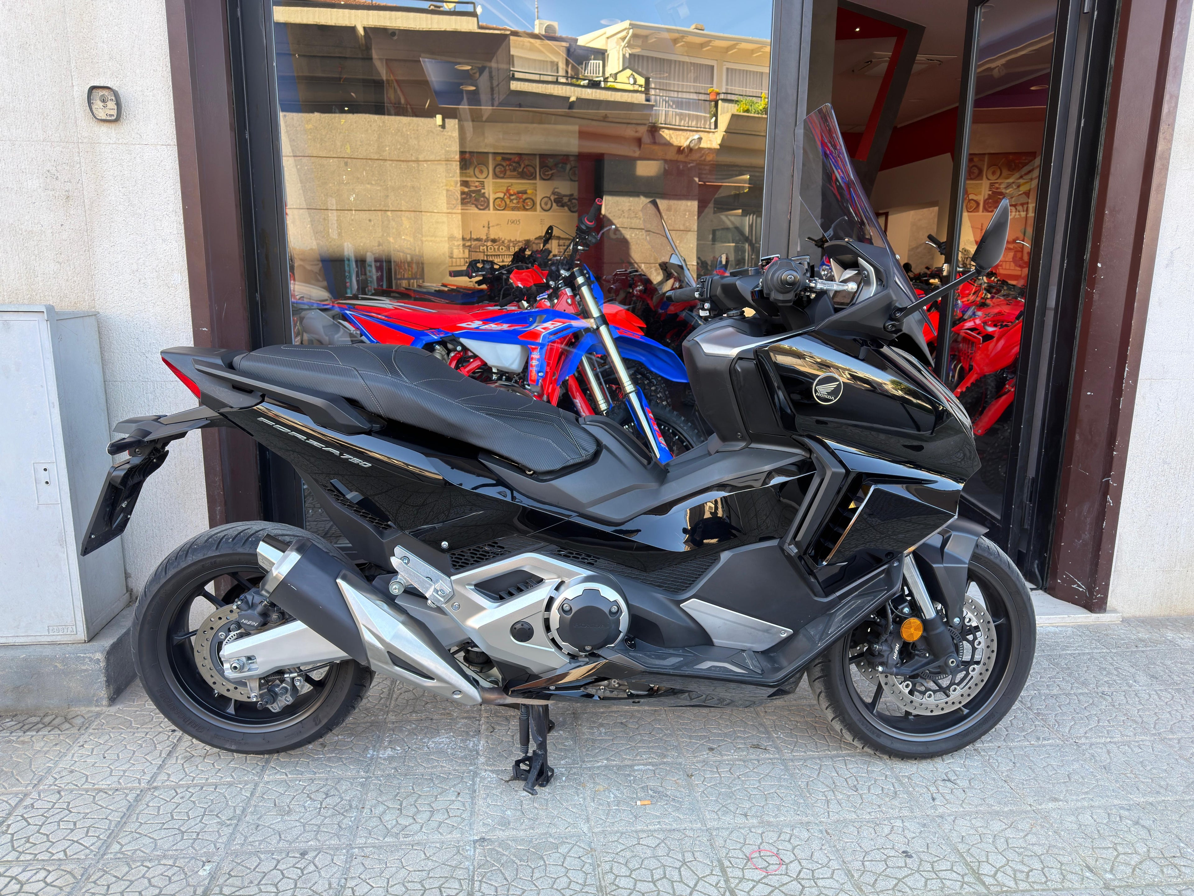 Honda Forza 750 (2021)