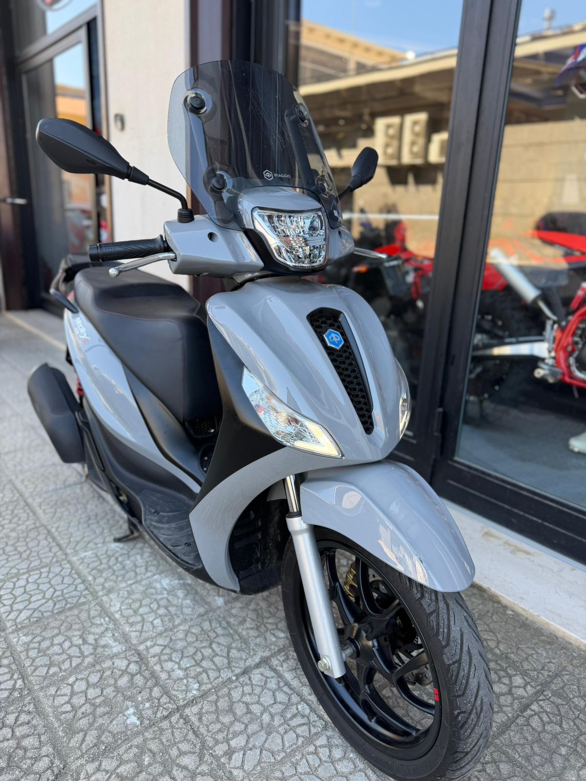 Piaggio Medley 125 S ABS - Grigio Nardò - 2024
