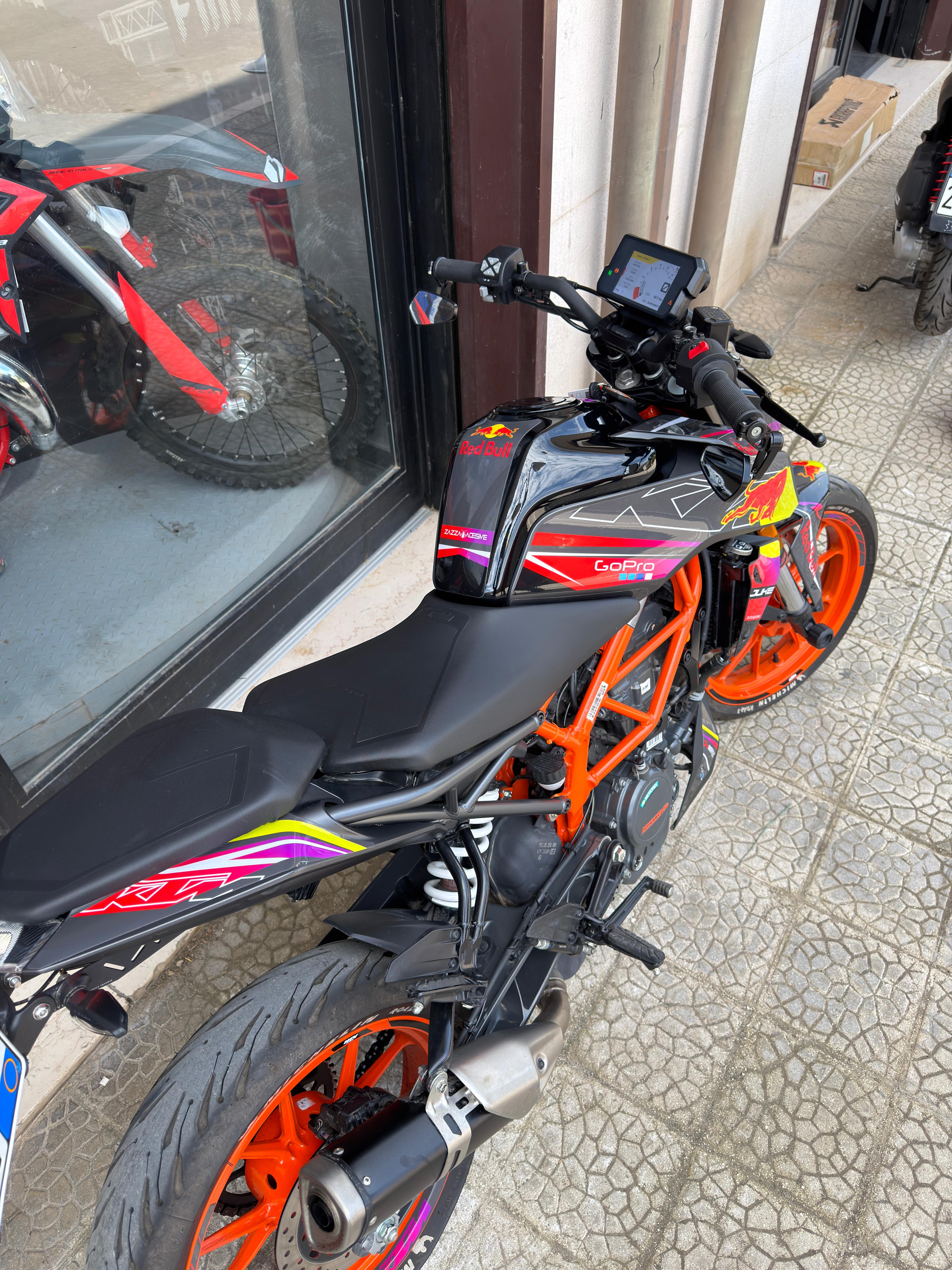 KTM 125 Duke 2024