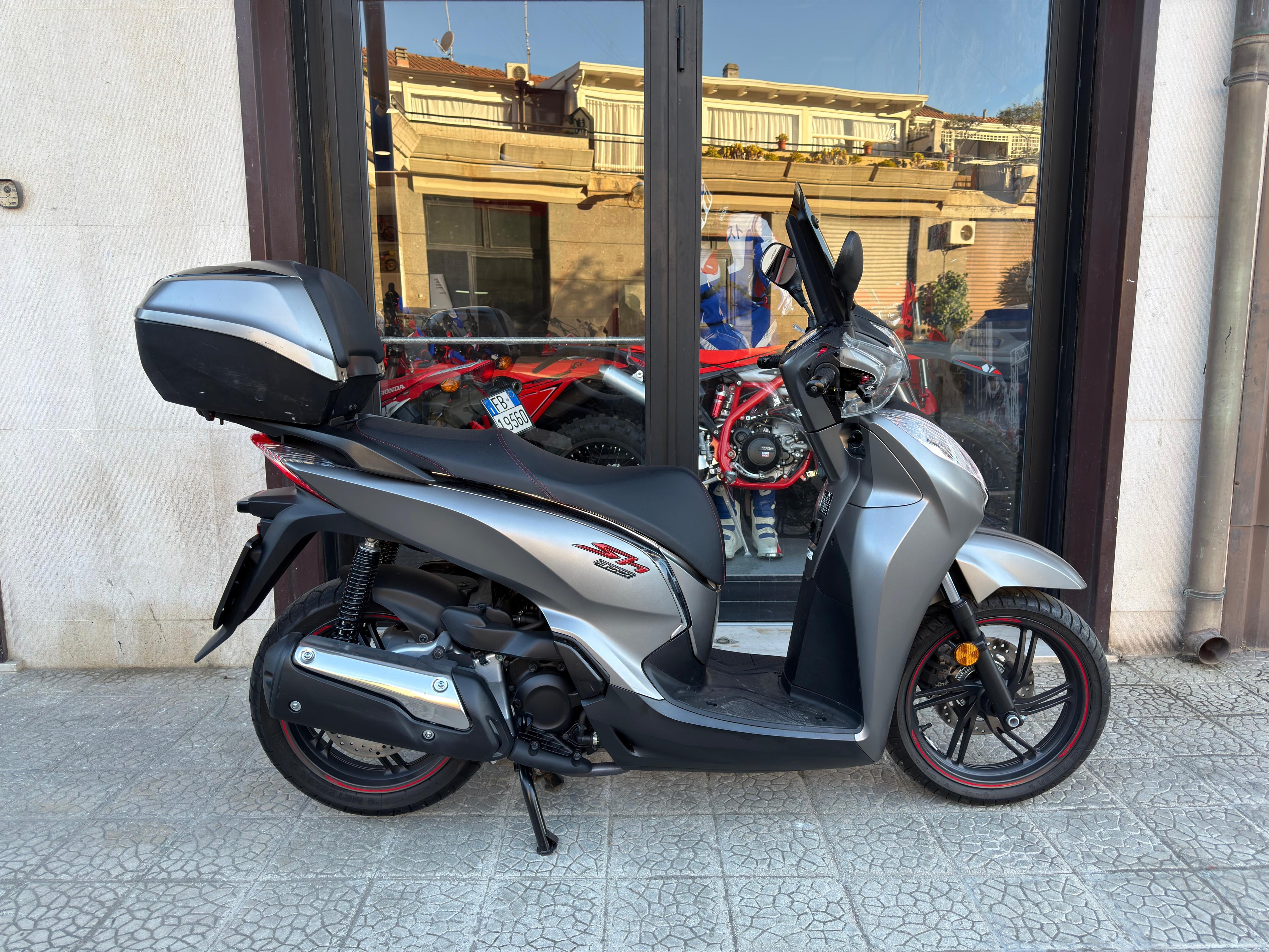 Honda SH 300 Sport (2020)