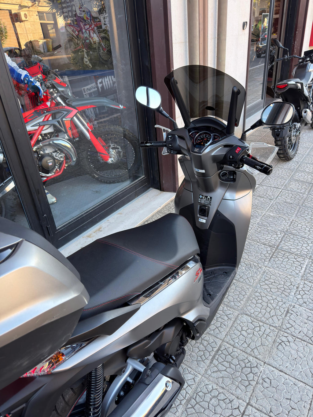 Honda SH 300 Sport (2020)
