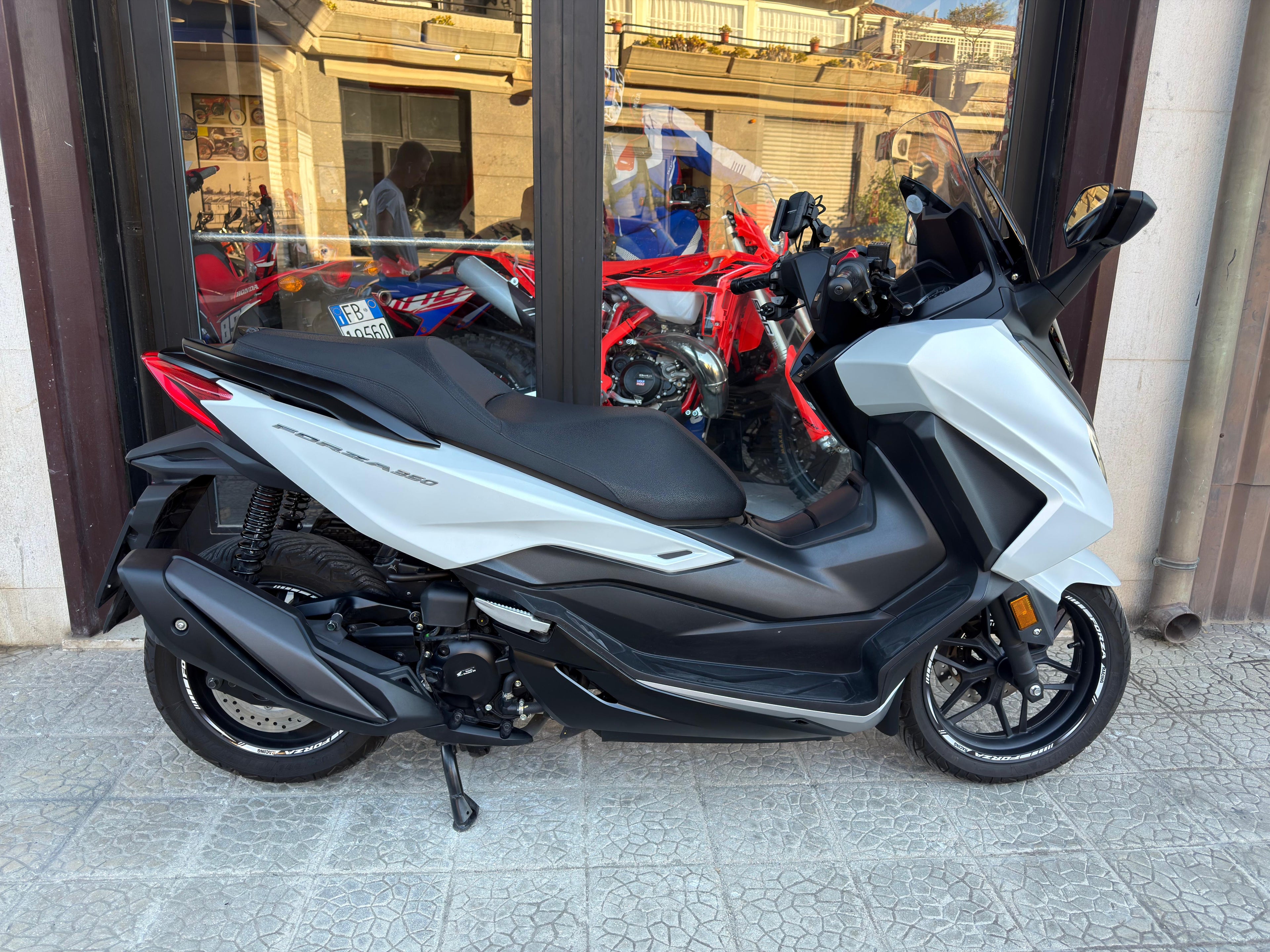 Honda Forza 350 2024