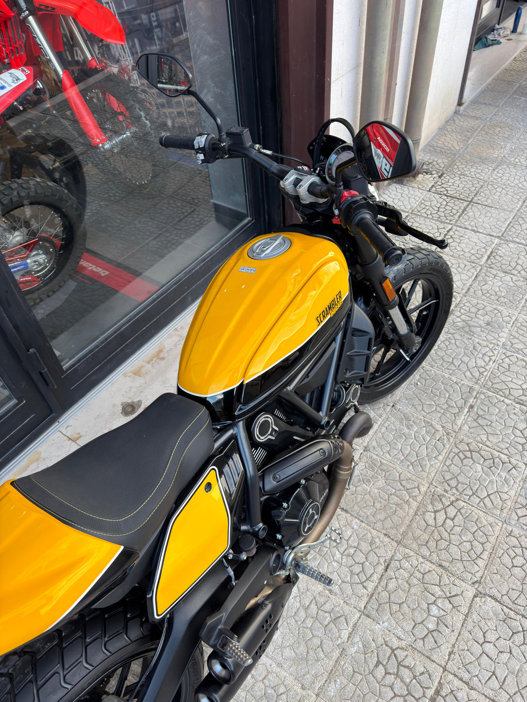 Ducati Scrambler 800 Full Throttle 2019