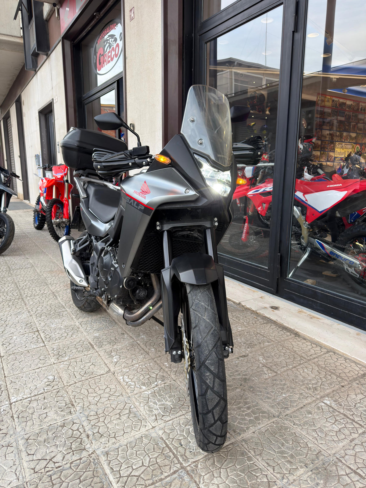 Honda Transalp XL750 (2023)