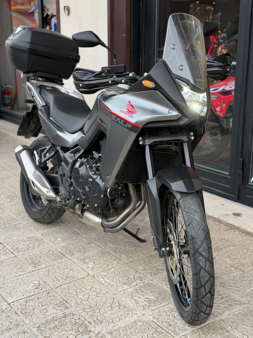 Honda Transalp XL750 (2023)