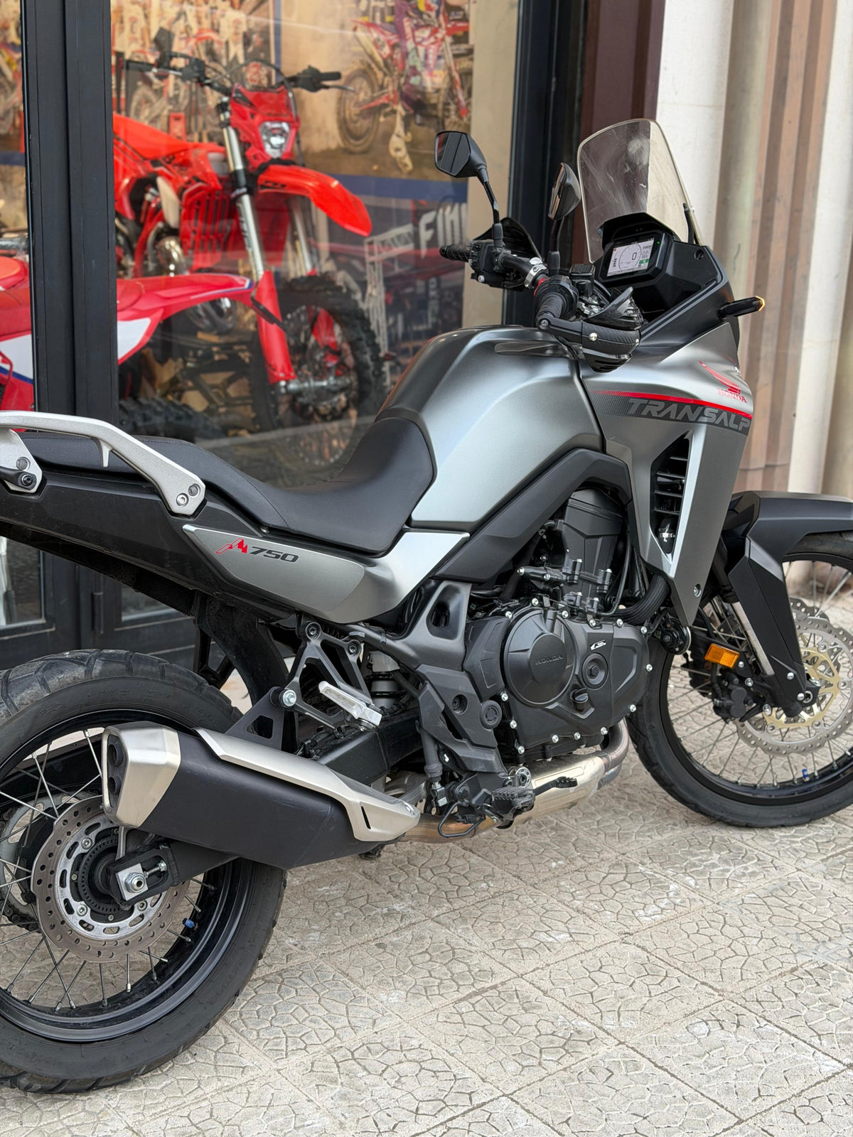 Honda Transalp XL750 (2023)