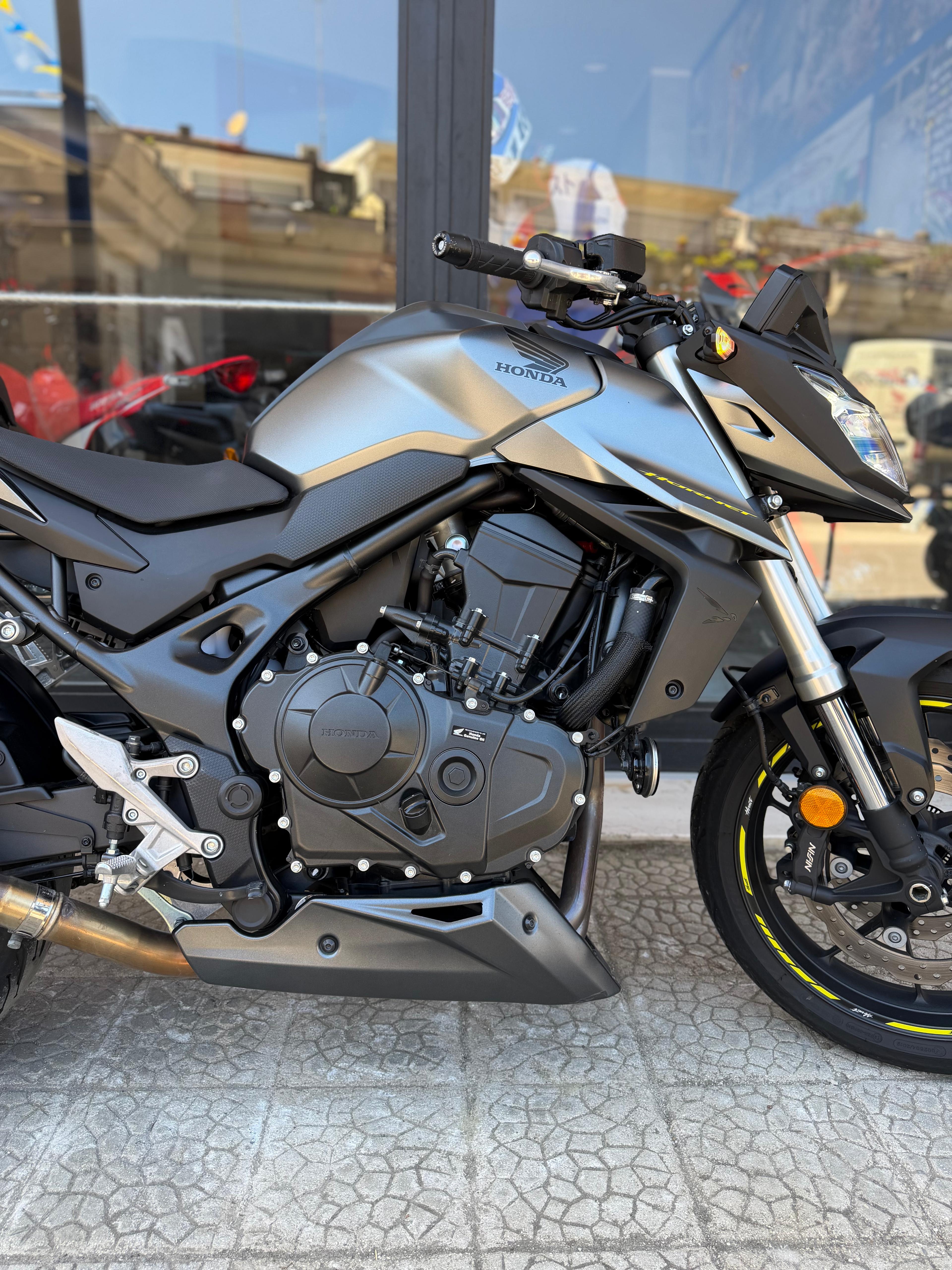 Honda Hornet 750 2023