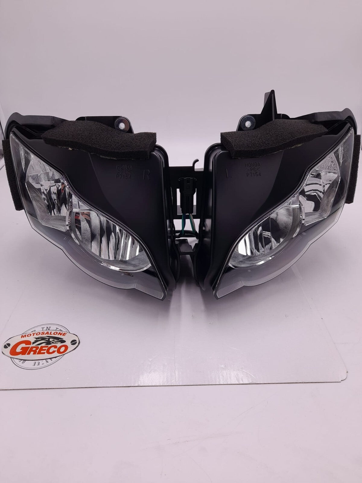 GRUPPO FARO ANTERIORE (HONDA CBR 1000 dal 2008 al 2011)